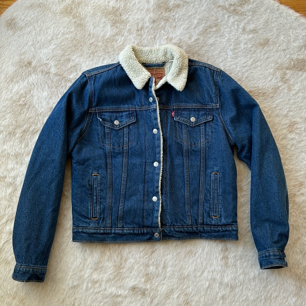 Levi NWT Trucker Jacket